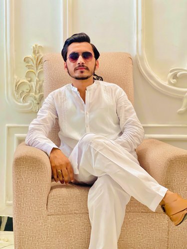 Raza Ul's profile